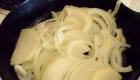 Простые домашние рецепты лукового пирога Слоеный луковый пирог