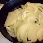 Простые домашние рецепты лукового пирога Слоеный луковый пирог
